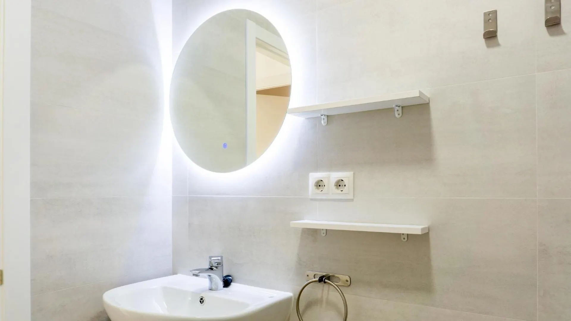 Juanito Fuengirola Apartment 0*,